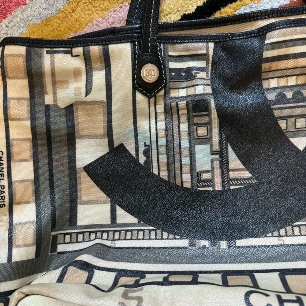 Authentic CHANEL Central Station Tote Bag XL - Picture 14 of 15